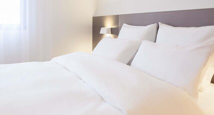 Novotel Munchen City Arnulfpark Room Type - Standard Room with 1 double bed Business Room Standard Novotel Munchen City Arnulfpark Room Type - Standard Room with 1 double bed Business Room Standard