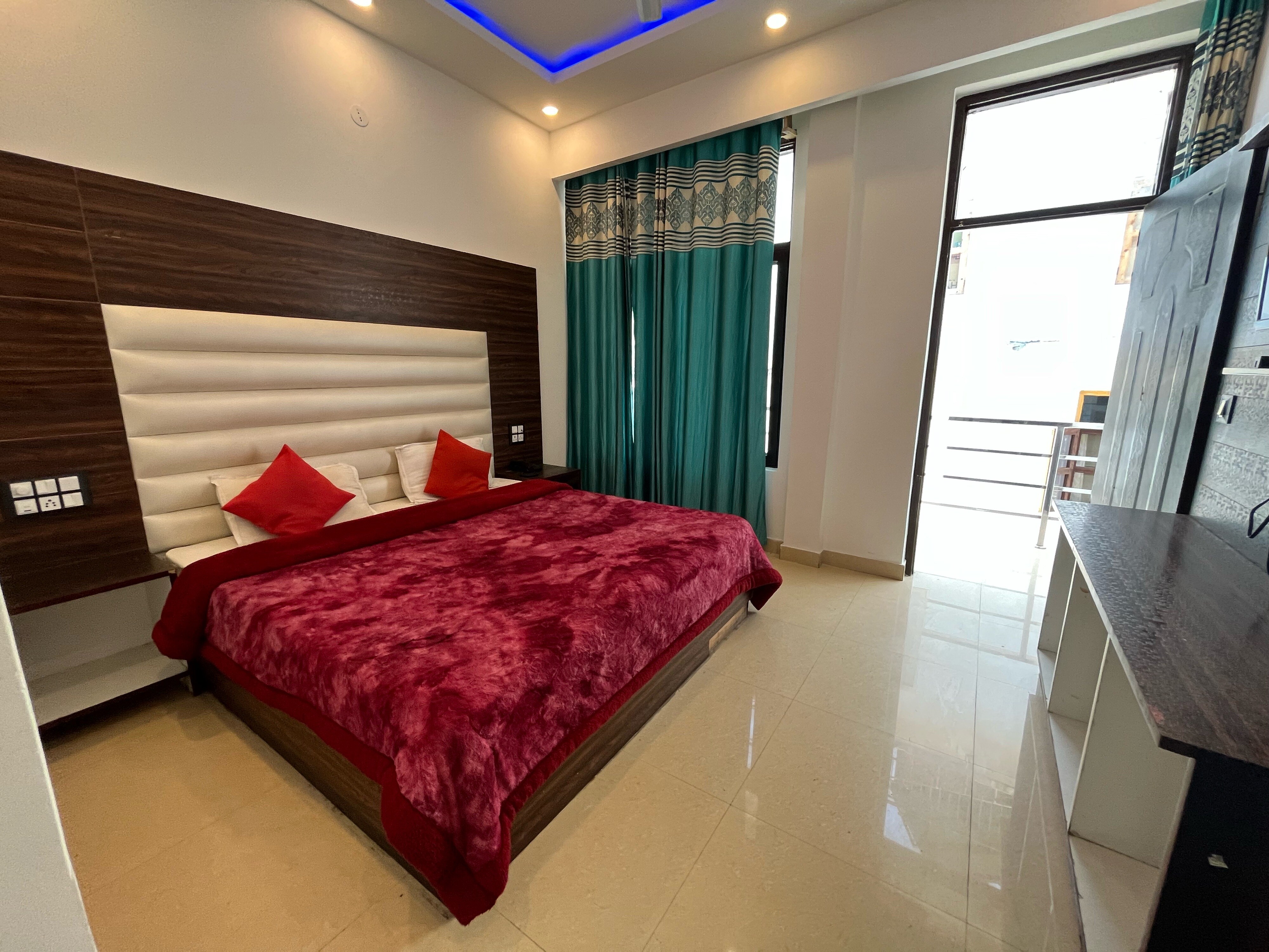 Rahul Hotel & Restaurant | Onsite Parking and 10 mins Drive to Mall Road - Tap to explore photos