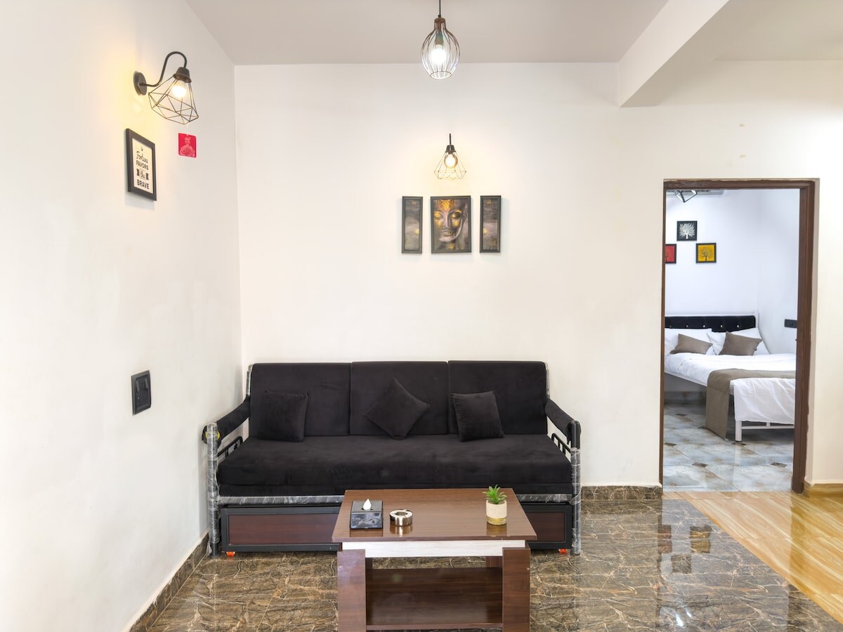 Riverfront Homestay - Tap to explore photos