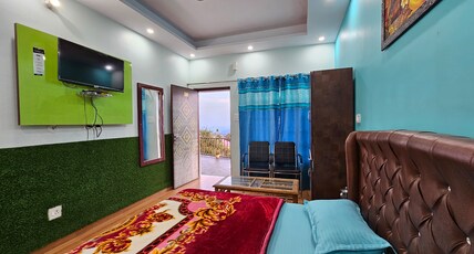 Dream house Kanatal Room Type - Deluxe Triple Room with Mountain View