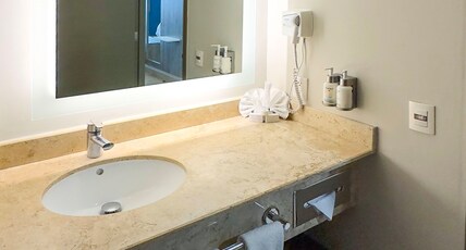 Holiday Inn Express MERIDA Room Type - Standard Room