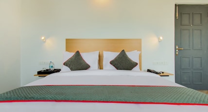 Hotel Maitrayee Room Type - Deluxe Room Hotel Maitrayee Room Type - Deluxe Room