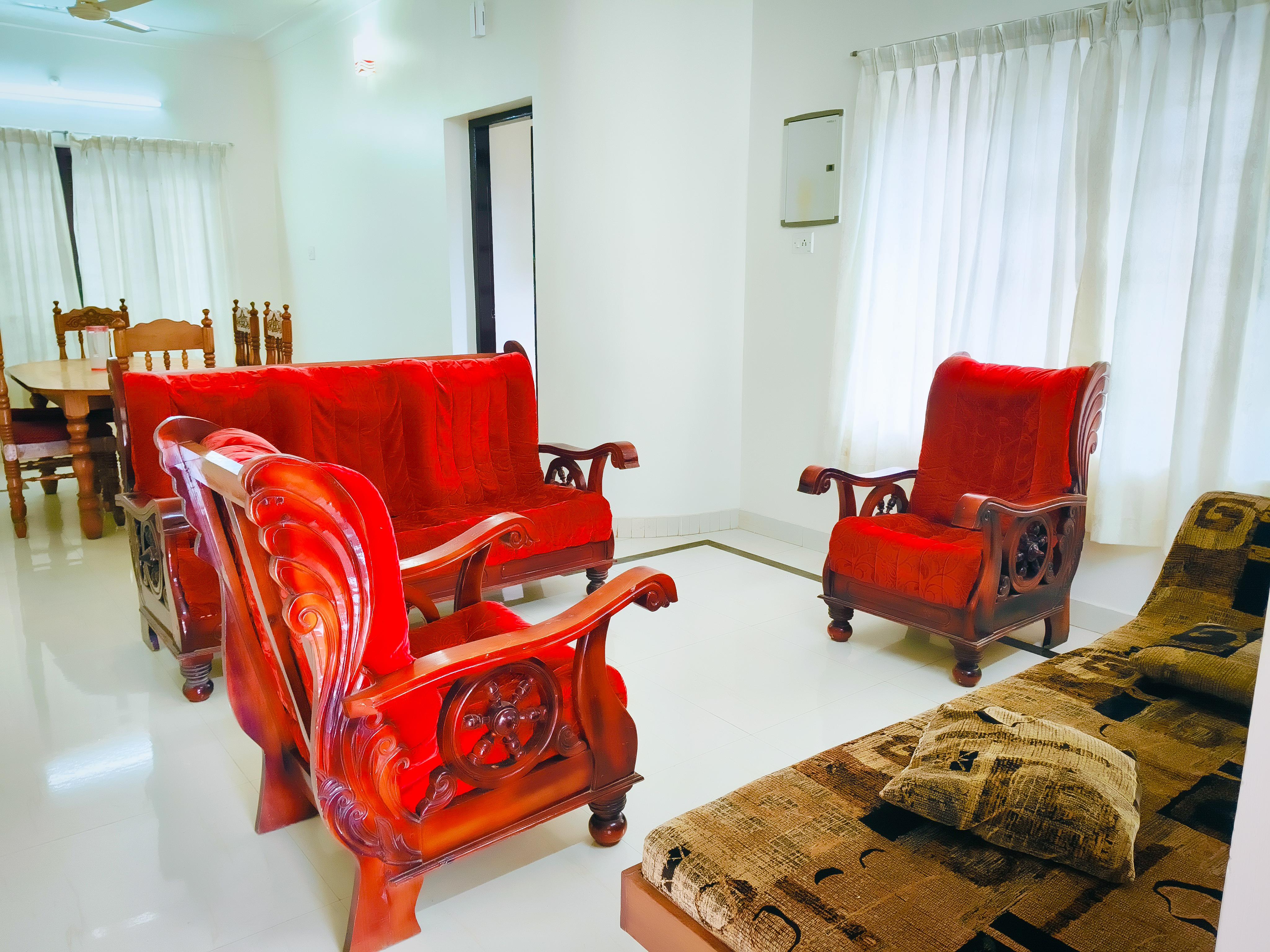 Aromal homestay (AC room) - Tap to explore photos