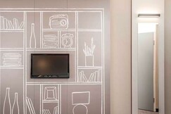 ibis Reading Centre  Hotel