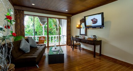 Tropica Bungalow Hotel Room Type - Deluxe Family Room