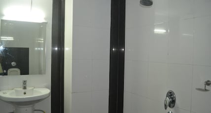 SHAKUNTALA SEAFACING HOTEL Room Type - Double Bed Ground Floor SHAKUNTALA SEAFACING HOTEL Room Type - Double Bed Ground Floor