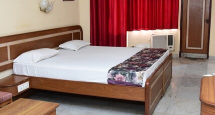 Park Hotel Room Type - Deluxe Room Park Hotel Room Type - Deluxe Room