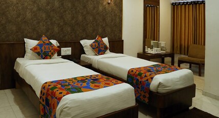 Hotel Varsha Palace Room Type - Twin Room