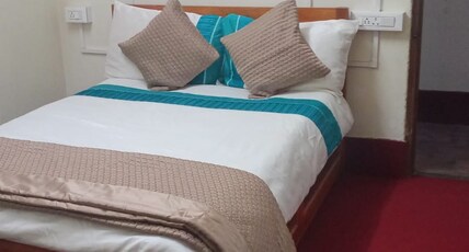 Darjeeling 360 Homestay | Rooms & Wi-Fi Room Type - Fujiyama