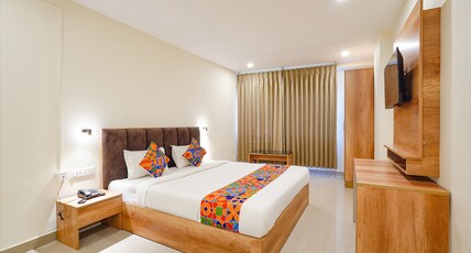 FabHotel Indian Suites - Krishnarajapuram Room Type - Premium Room