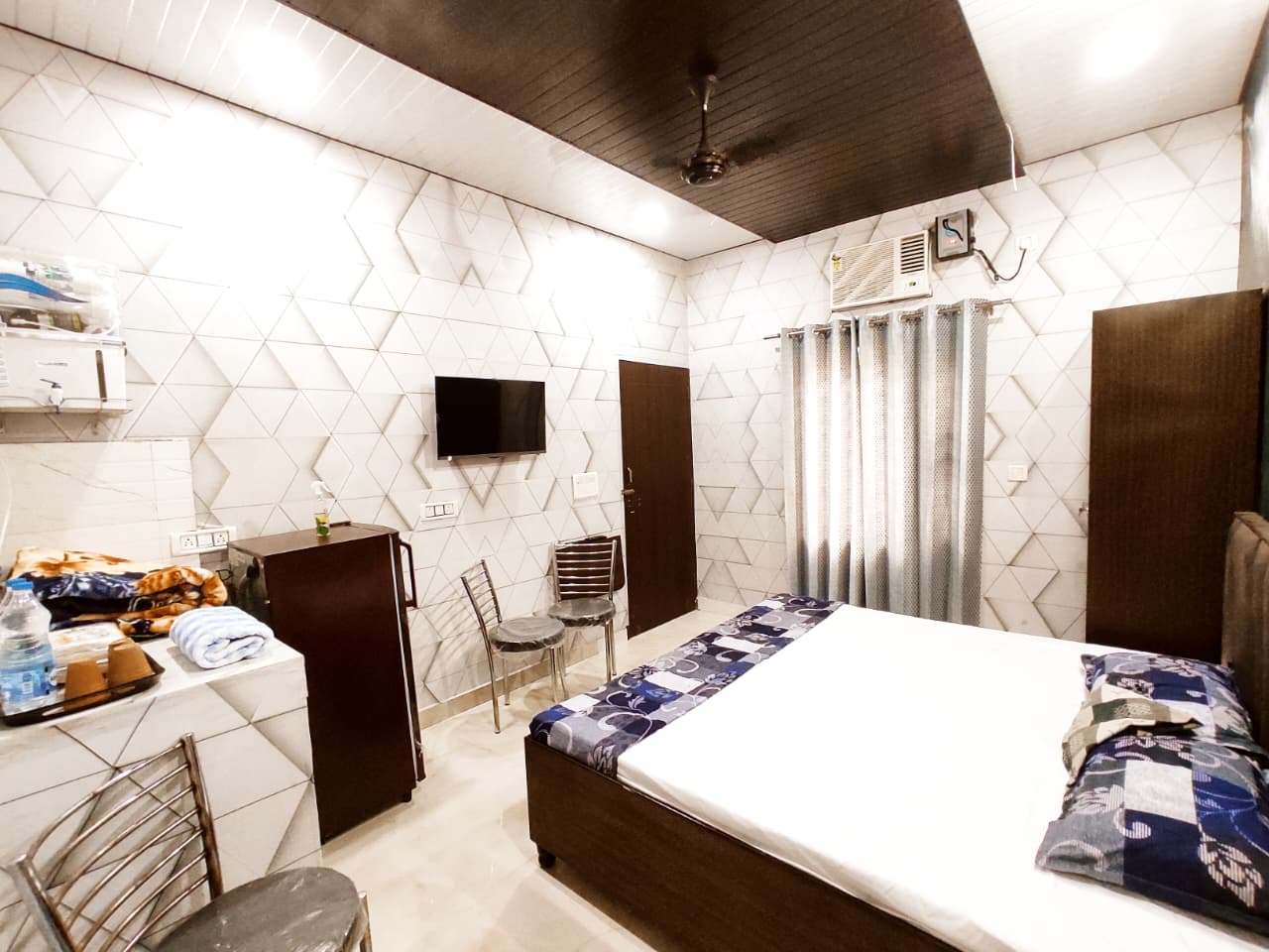 S & A Homestay & PG - Tap to explore photos