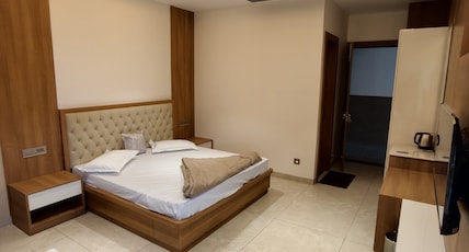 Deepak hotel Room Type - Luxury Rooms Deepak hotel Room Type - Luxury Rooms