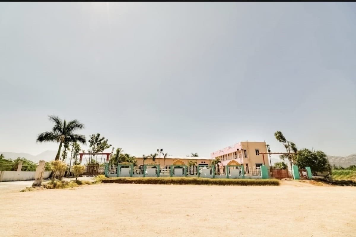 BGR RESIDENCY - Tap to explore photos