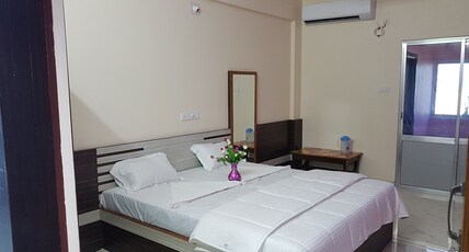 Hotel New Jasmine Room Type - Premium AC Room