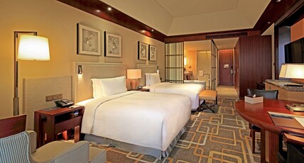 Hilton Qingdao Golden Beach Room Type - TWIN GUEST RM GARDEN VIEW