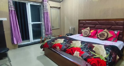 Hotel Kailash Parvat Amusement Park Room Type - Non AC Room Hotel Kailash Parvat Amusement Park Room Type - Non AC Room