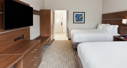 Holiday Inn Express & Suites - Cartersville Room Type - 2 Queen Standard Communications Accessible