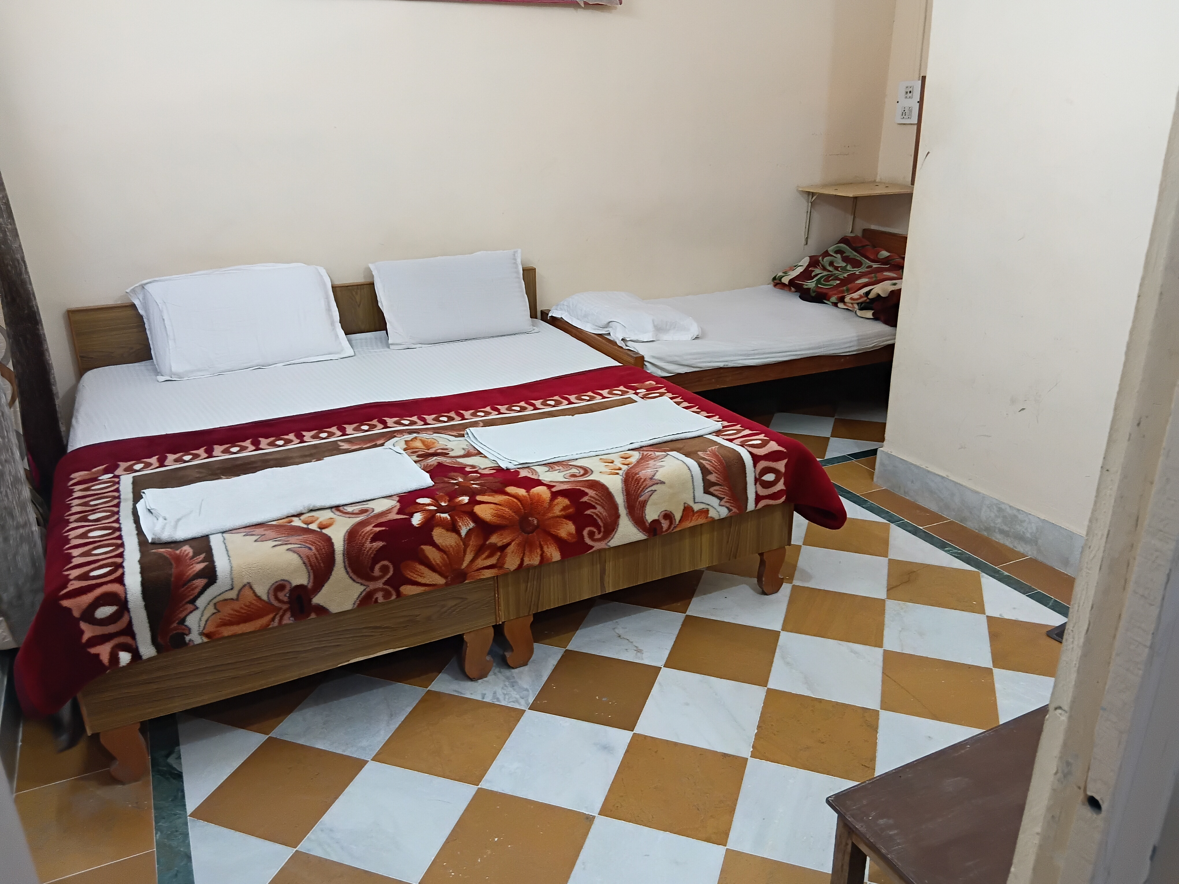 Ganesh Guest House - Tap to explore photos