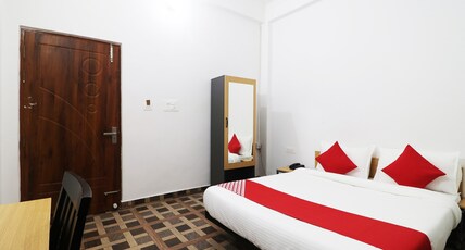 Hotel O by OYO Parth Inn Room Type - Classic