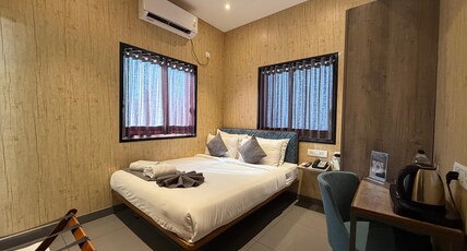 Shoolin Palace Room Type - Deluxe  Room