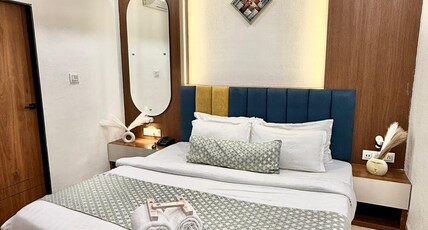 Hotel Casa Square Room Type - Deluxe Room