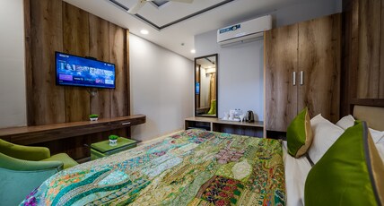 Tripli Hotels Shivaay Room Type - Deluxe Room