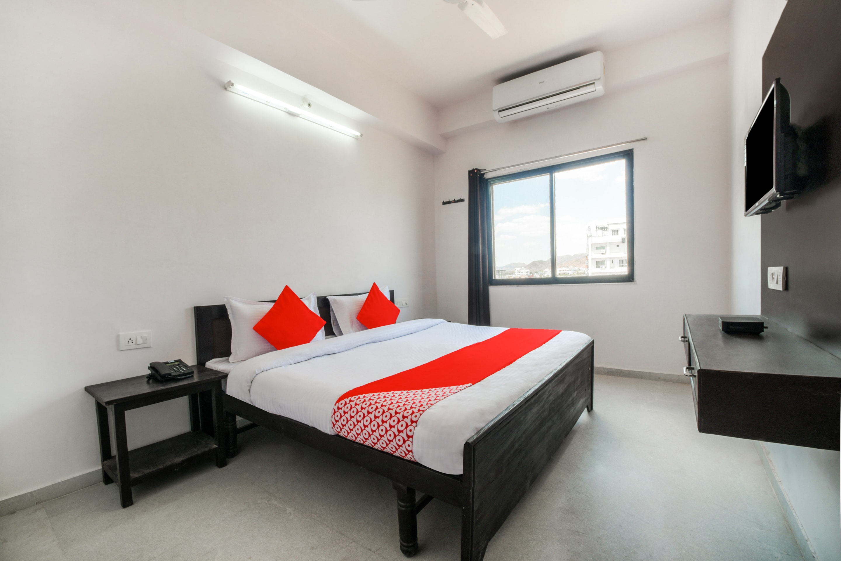 Hotel O Shiv Sagar Haveli - Tap to explore photos