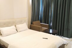Rooms of Iris Hotel & Restaurant 