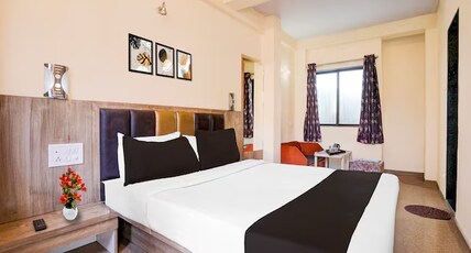 Alina Palace Room Type - Classic Room