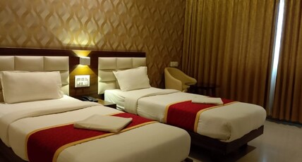 ROYAL INDRAPRASTHA THE HOTEL Room Type - Standard with Twin Single Beds
