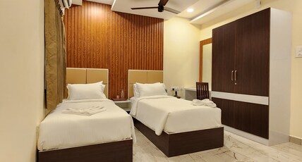 Hotel Dusk and Dawn Room Type - Premium Twin Room