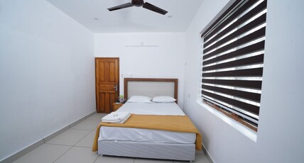 Sarovaram Inn Room Type - Standard AC