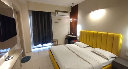 RJK Residency  Sector 49, Sohna Road Room Type - Deluxe Room