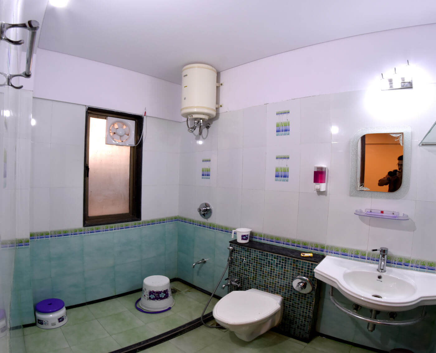 Shraddha Saburi Paying Guest House - Tap to explore photos