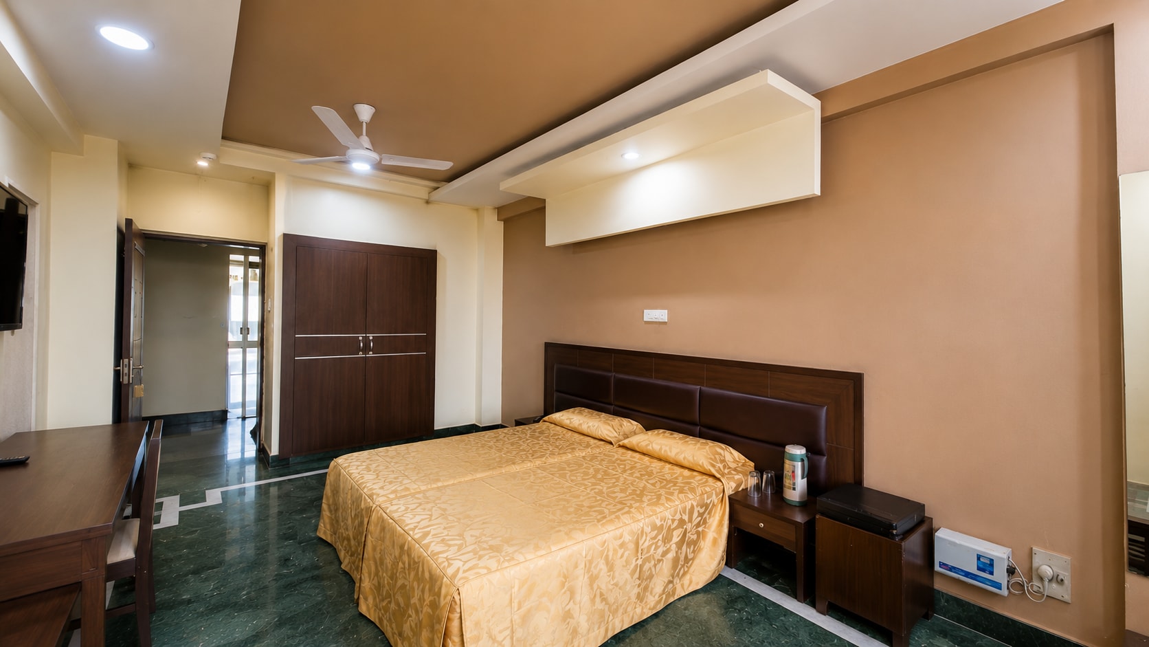 UPSTDC Rahi Hotel Gomti City Center Lucknow - Tap to explore photos