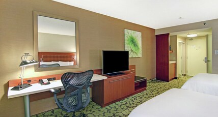 Hilton Garden Inn Toronto/Markham Room Type - 2 QUEEN BEDS