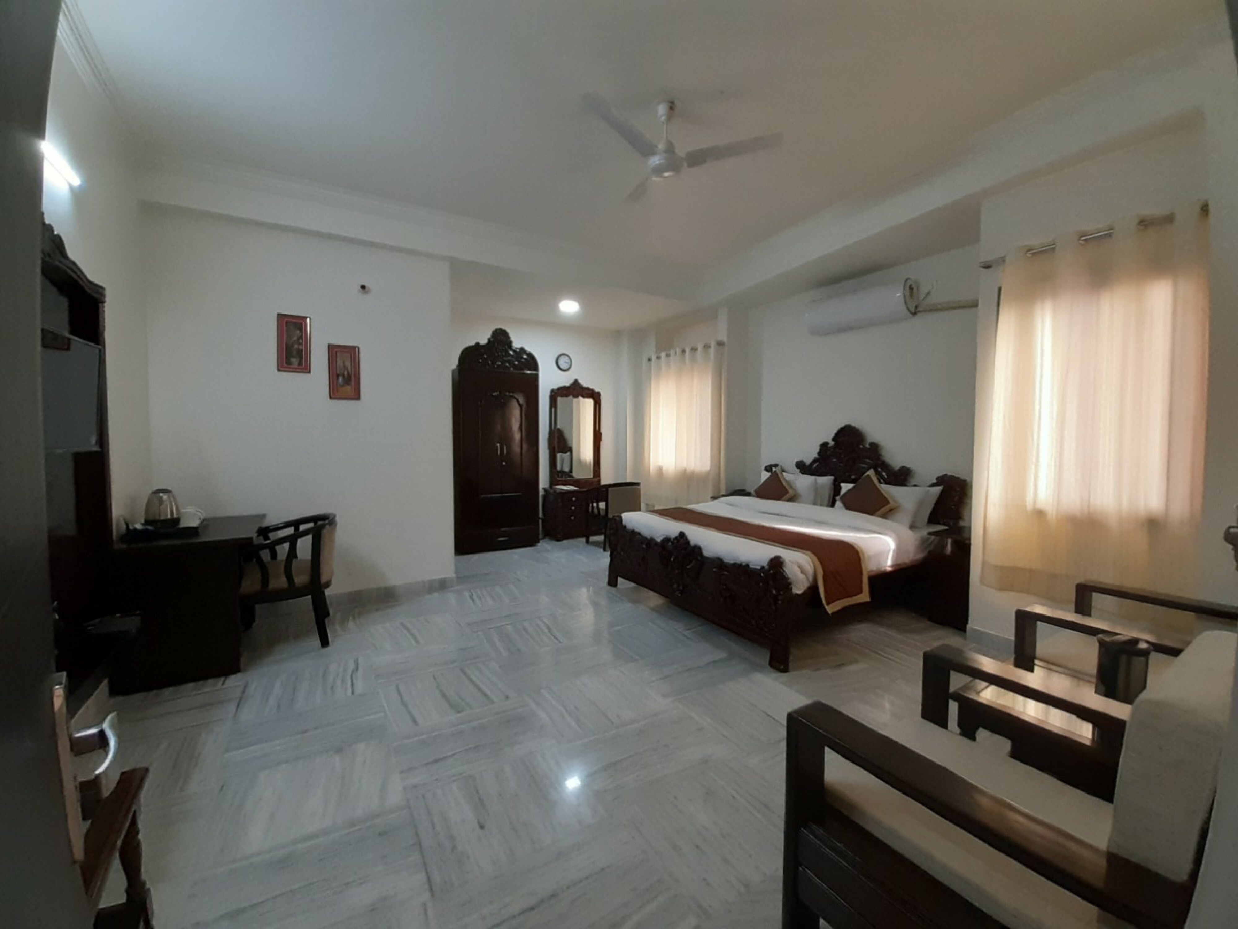 Main gallery