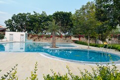 Shree Yog Maya Resort
