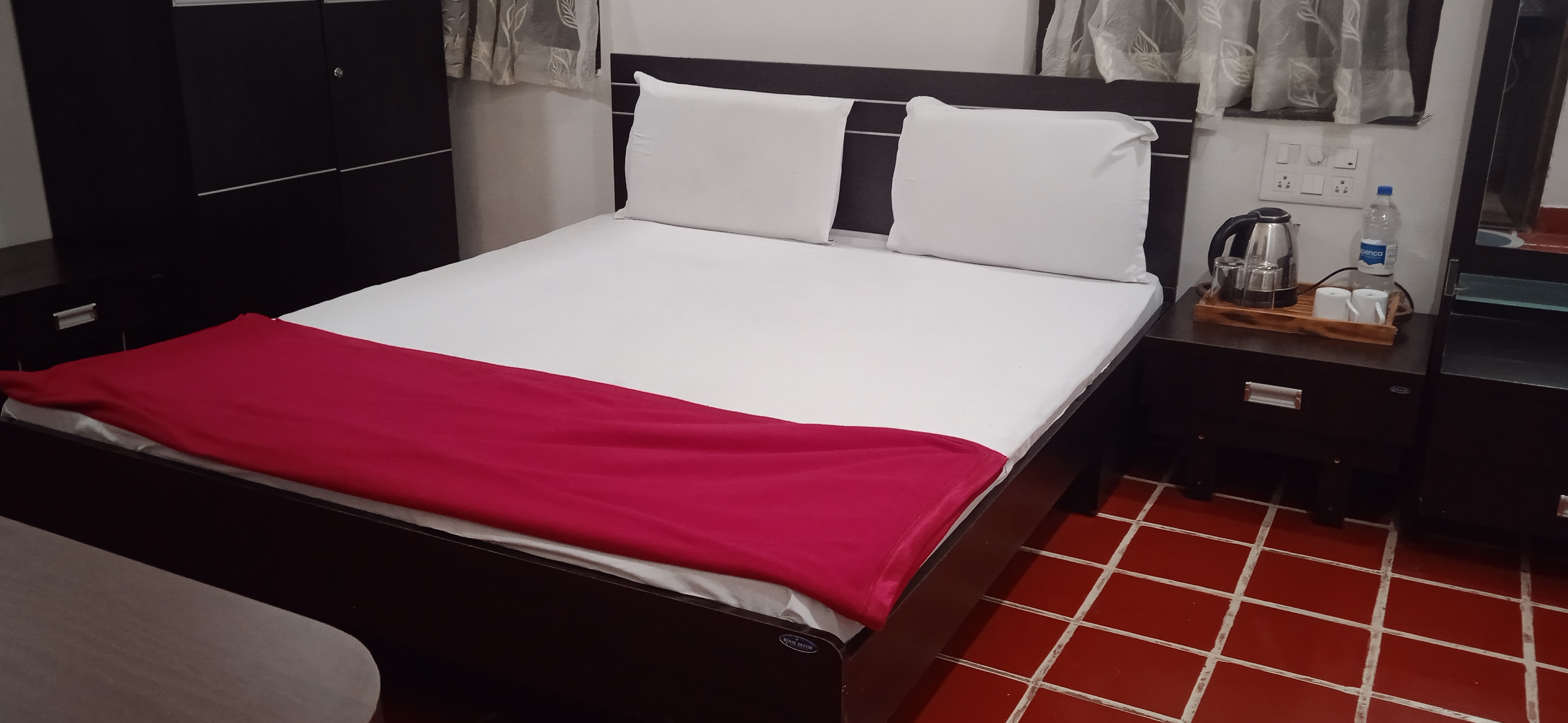 Shubham Resort - Tap to explore photos