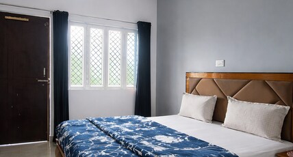 Himalayan Nest Chopta Room Type - Queen Bed Room with Hill View Himalayan Nest Chopta Room Type - Queen Bed Room with Hill View