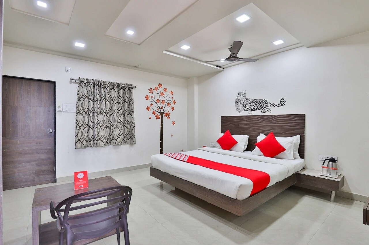Hotel Daksh - Tap to explore photos