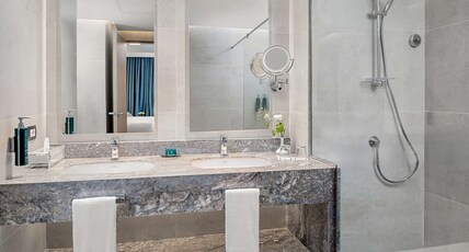 Hilton Alexandria Green Plaza Room Type - JUNIOR EXECUTIVE DELUXE SU