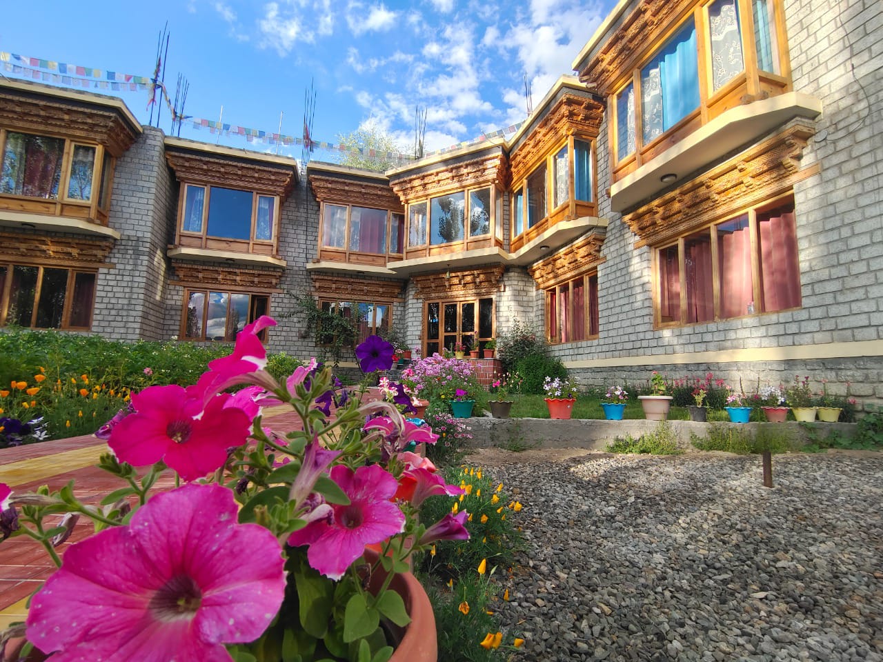 Hotel Silk Way Leh - Tap to explore photos