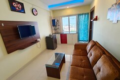 Welcome Inn Homestay | Entire 1BHK Apartments | 600M From light House Beach