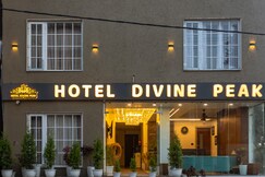 HOTEL DIVINE PEAK