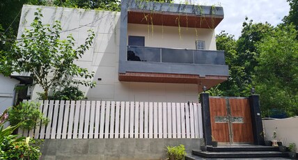 Duplex Villa NH27 Jorabat Room Type - Bedroom 1