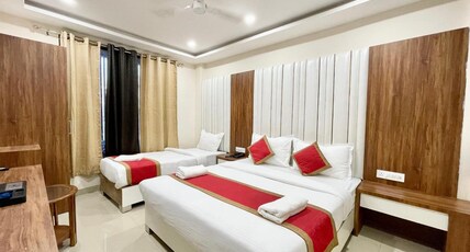 Hotel Shree Radha Krishna Room Type - Triple Bed Room