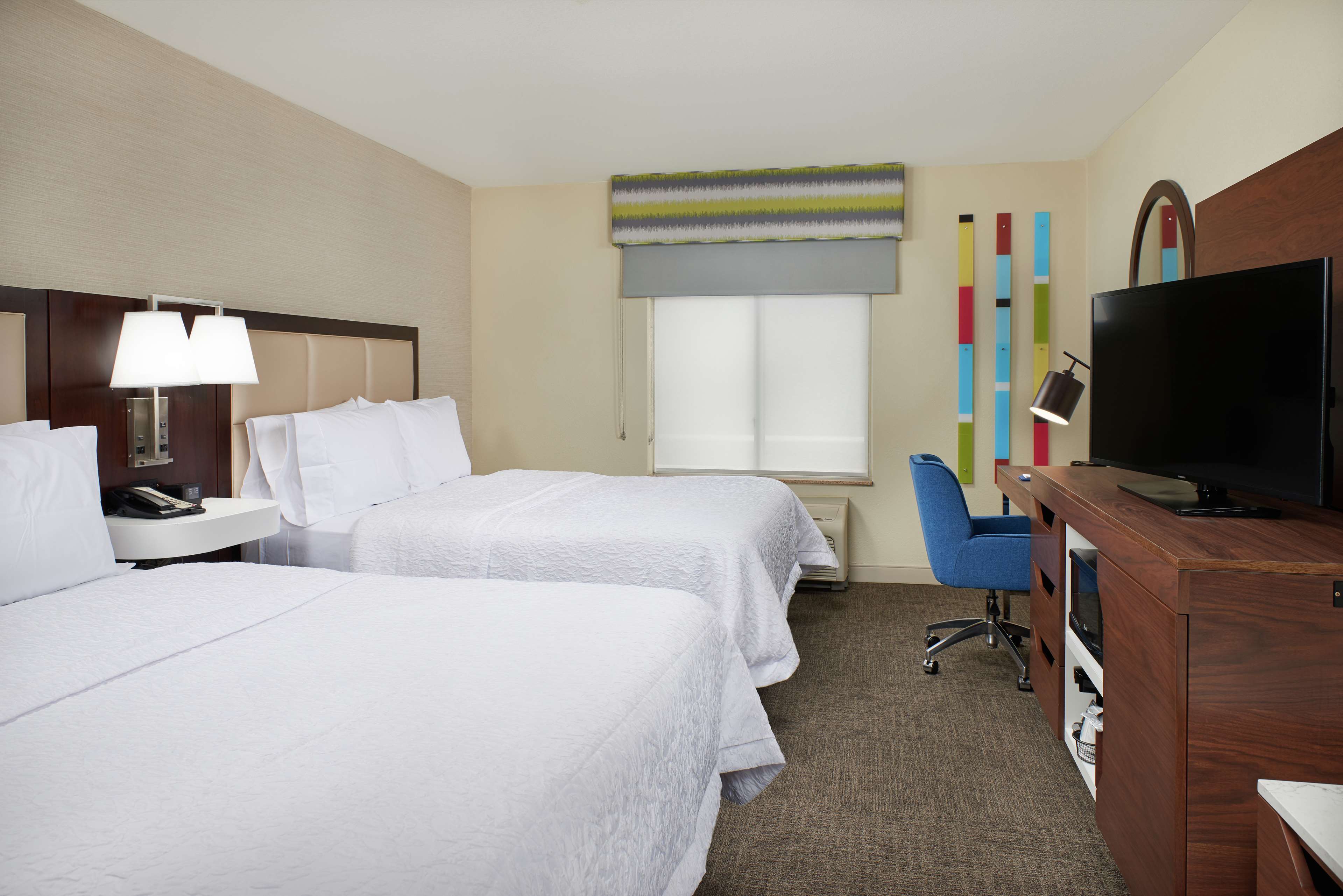 Hampton Inn & Suites by Hilton Phoenix-Surprise - Tap to explore photos