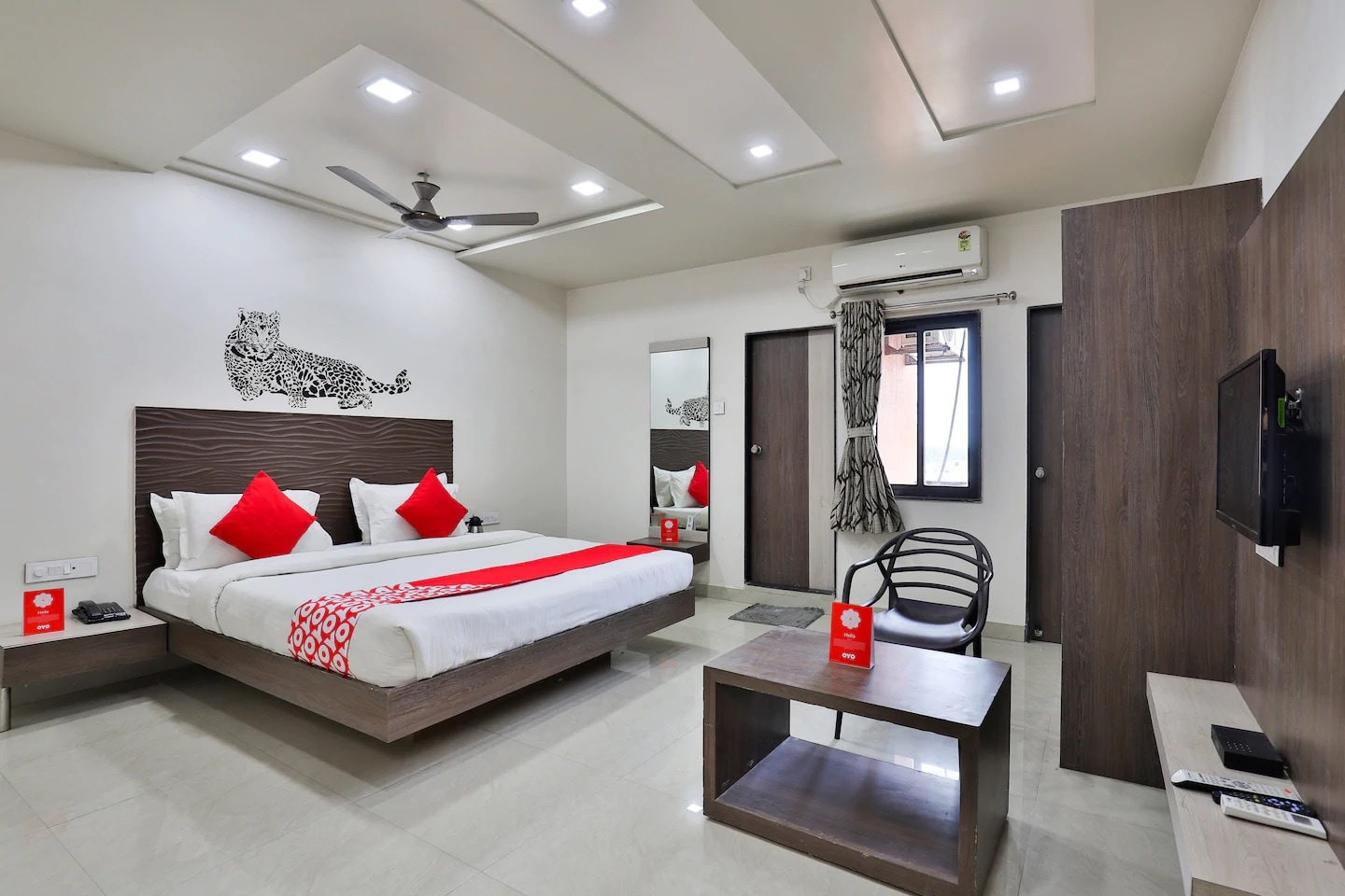 Hotel Daksh - Tap to explore photos