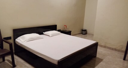 Hotel Seema Villa Inn Room Type - Deluxe  AC Room